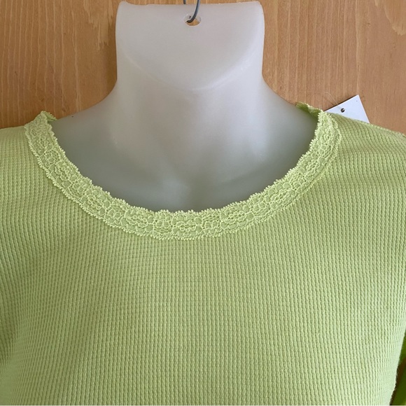 American Eagle • Long Sleeve Lace Trim Waffle Knit Tee in Lime - Picture 13 of 13